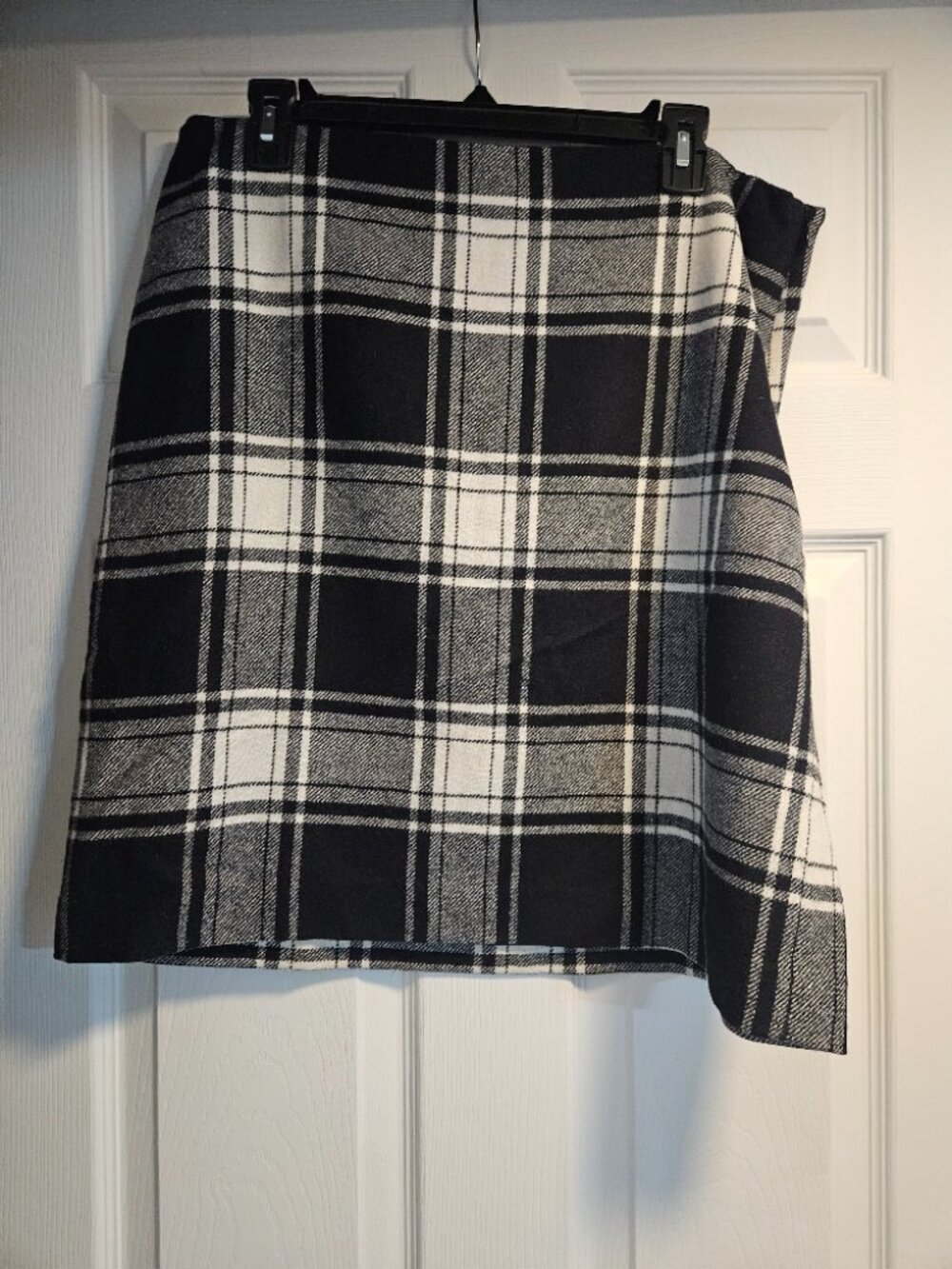 Talbots large Checkered Skirt